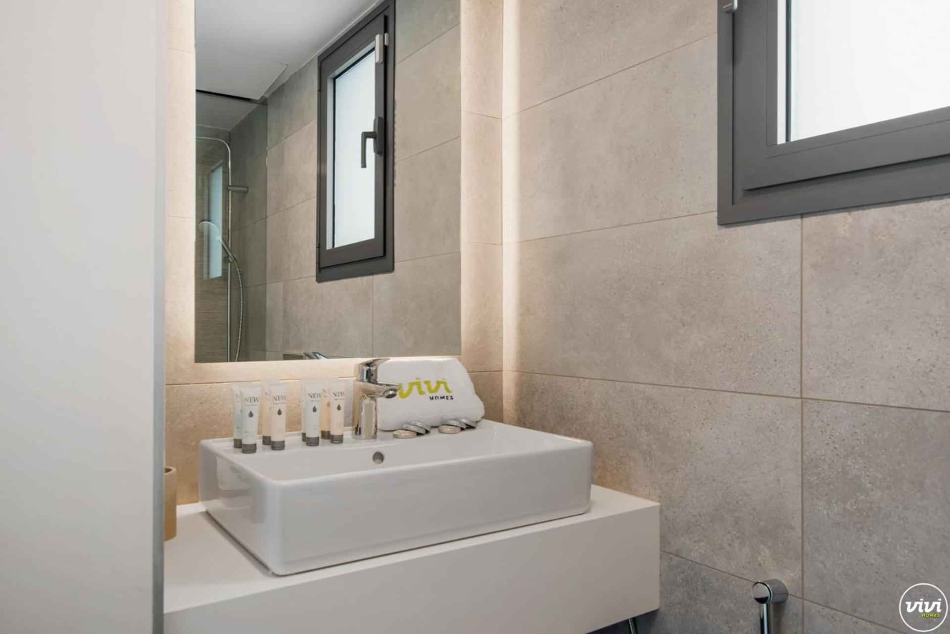 Vivi Homes - Elies House Pool, Gym, Spa & Sea View El Faro 외부 사진